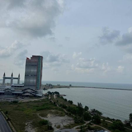 D'Ciella Homes- Sea View, Drawbridge & Ktcc Mall Kuala Terengganu Exterior photo